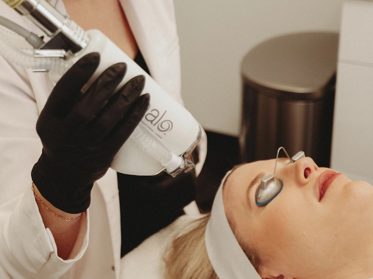 Neck Lines Treatment - HALO® in Powell, Oh